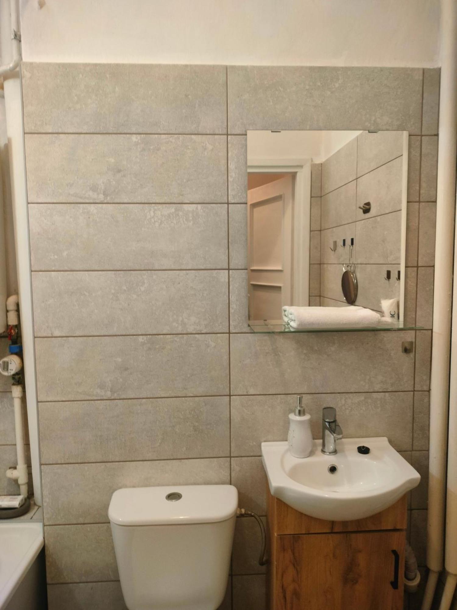 Przytulny Apartament Przy Barbakanie Varsó Kültér fotó